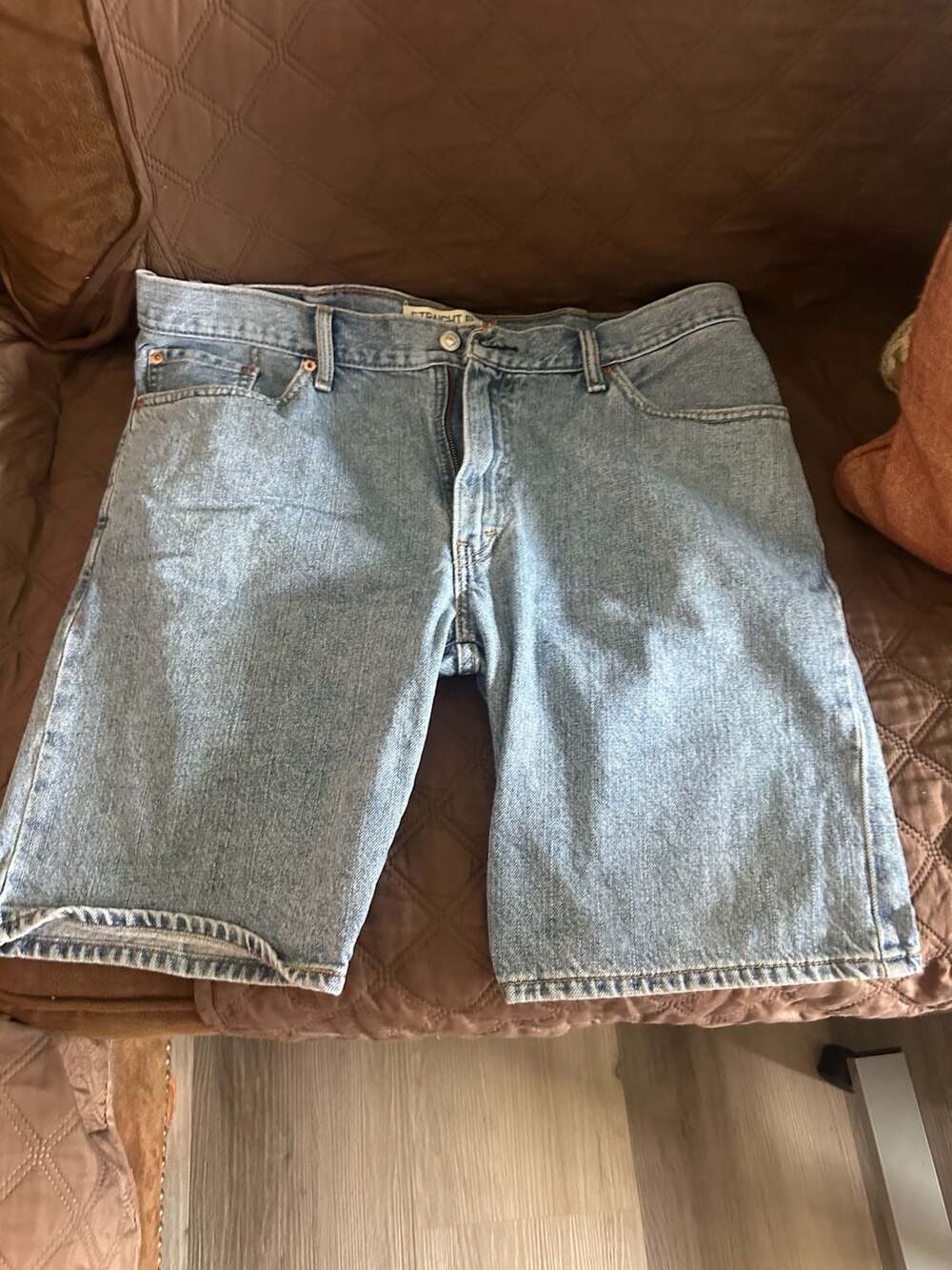 Levi's 505 Straight Fit Denim Shorts Size 38 Light Wash